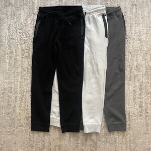 Old Navy Boys Joggers Lot of 3 - Black, White, and Gray - Size L (10-12)